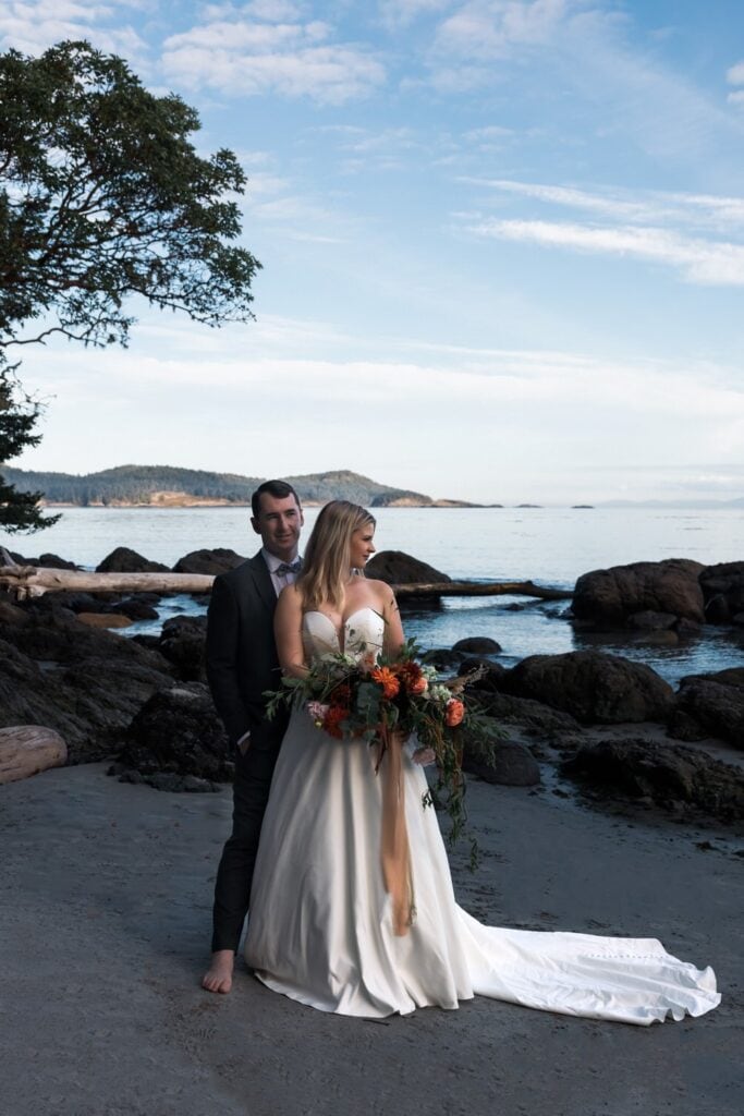couple eloping in sooke vancouver island