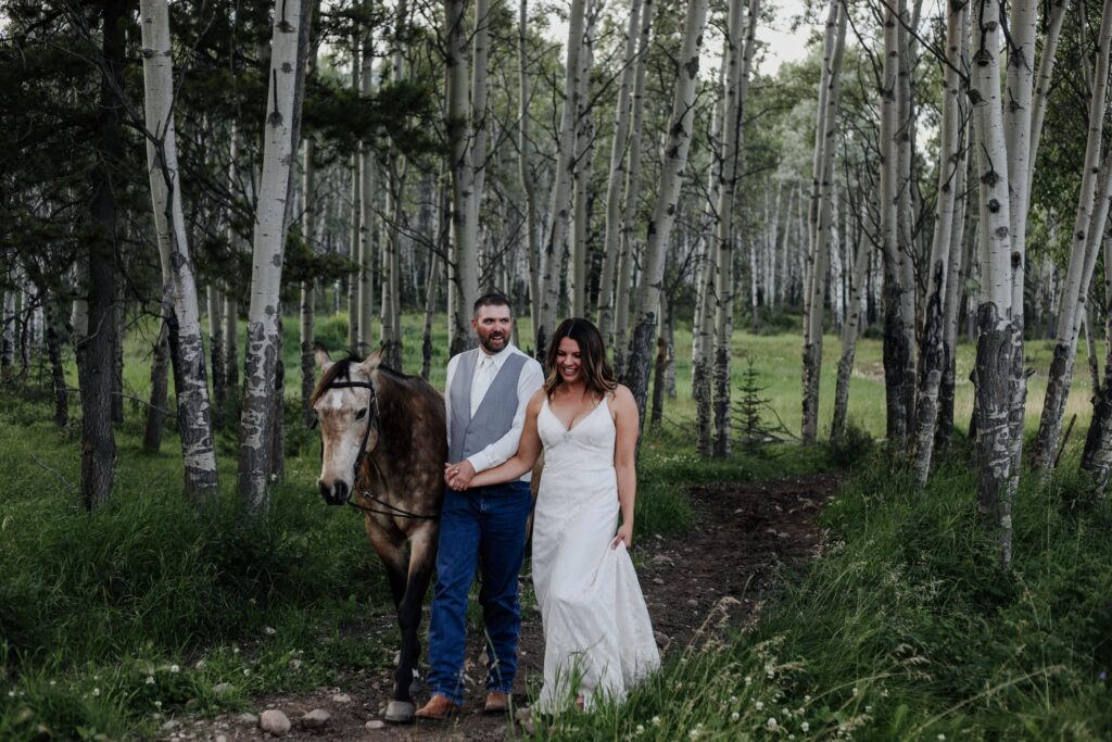 couple eloping in jasper national park