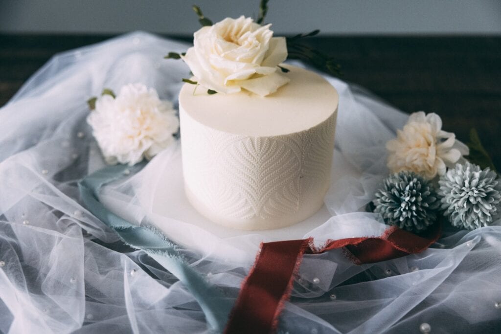 elopement wedding cake - small
