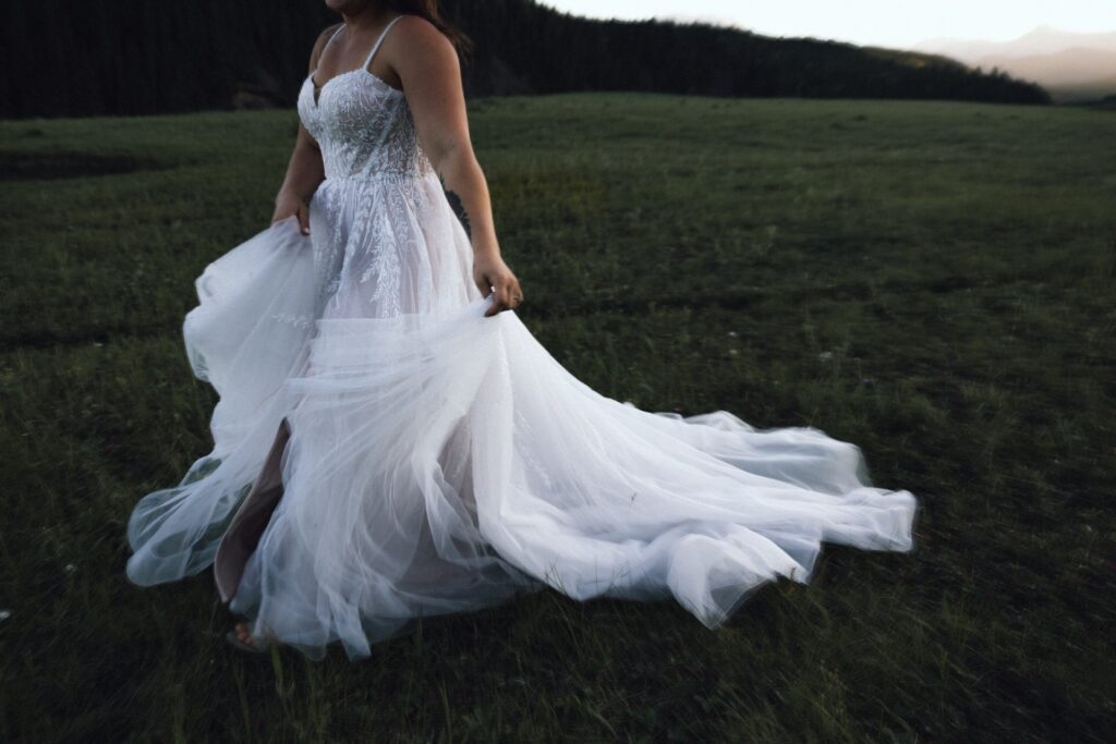 elopement wedding dress inspiration - flowy 
