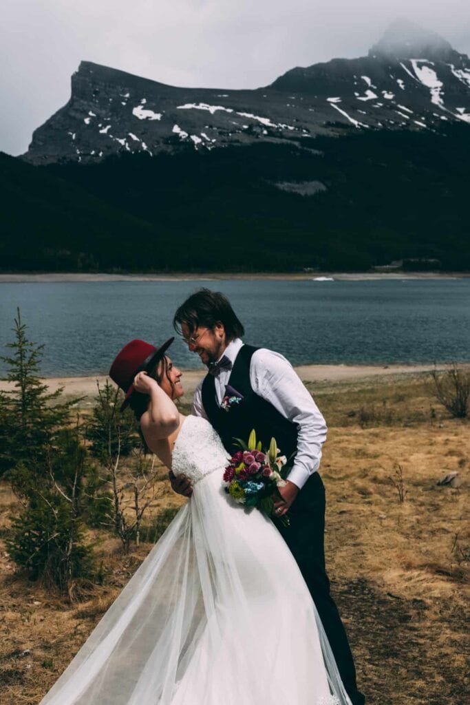 spray lake in the kananaskis elopement / kananaskis elopement wedding photographer / 12 places to elope in alberta