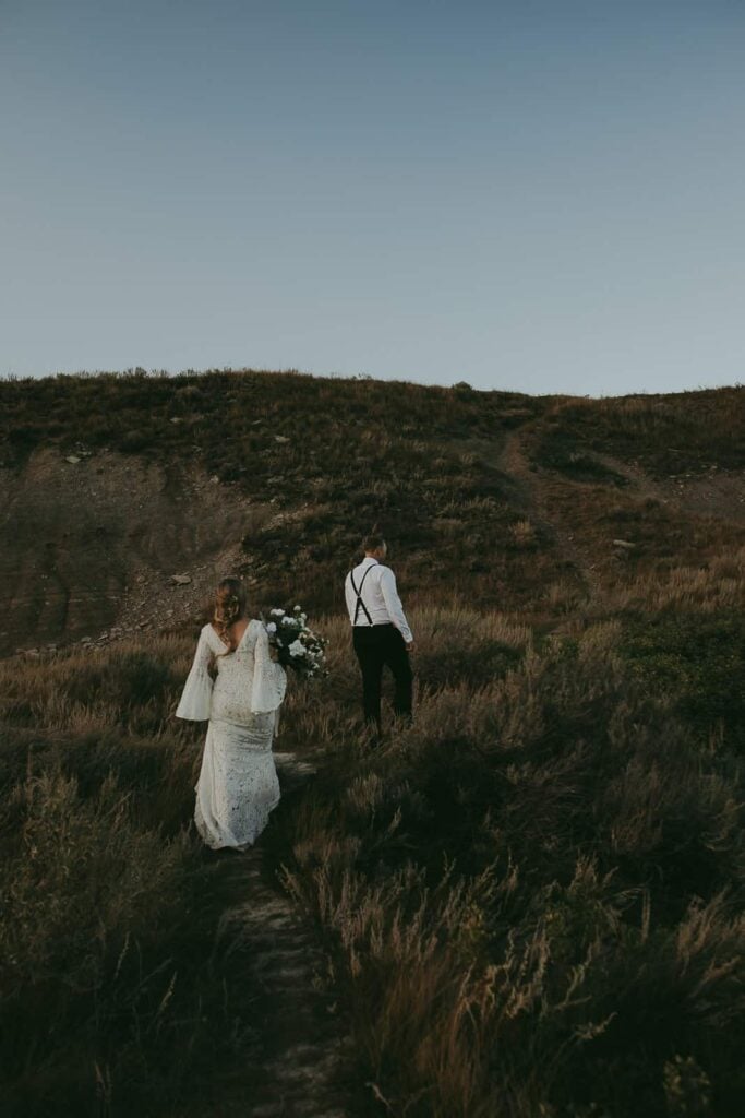 the little church in drumheller / drumheller elopement wedding photographer / 12 places to elope in alberta