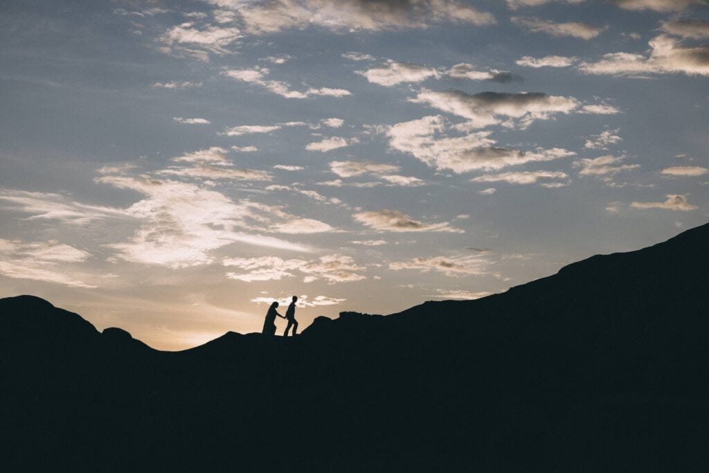 Sunset elopement portraits in the Alberta badlands